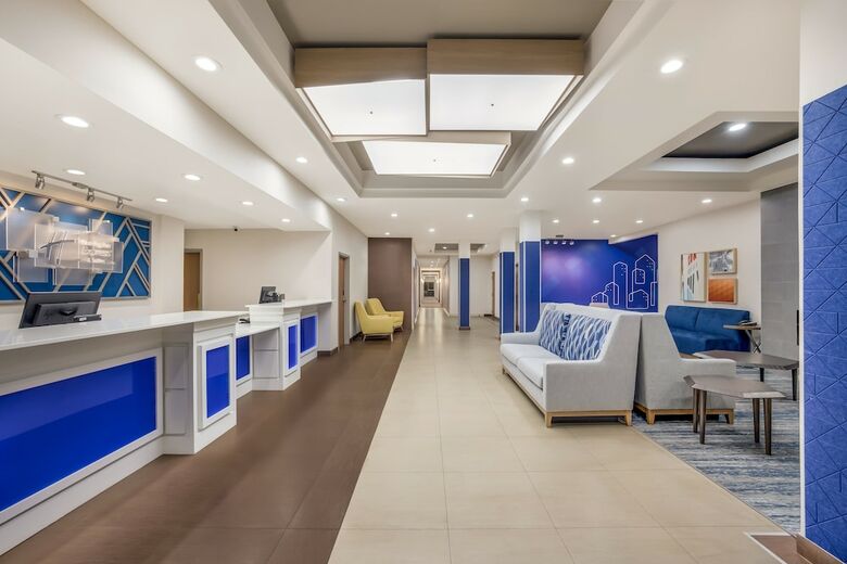 Holiday Inn Express Hotel & Suites Perry