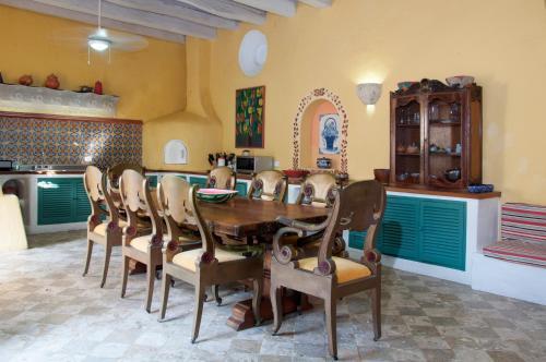 Charming Old City 4 Bedroom Chateau
