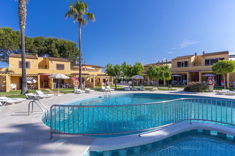 Apartamentos Ses Anneres