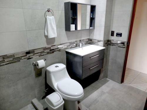 Hotel Suites Merlyn Airport