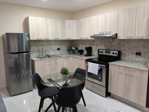 Hotel Suites Merlyn Airport