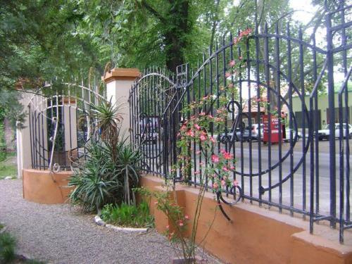Bed & Breakfast Posada Chalet De Bassi