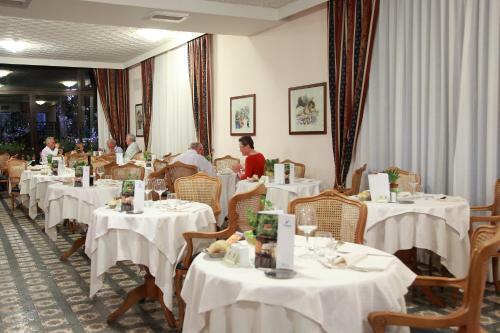 Hotel Caravel