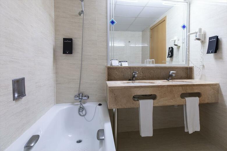 Hotel Evenia Olympic Suites