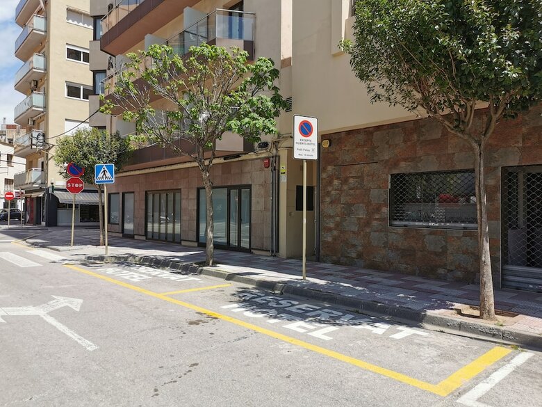 Hotel Petit Palau S�lo Adultos