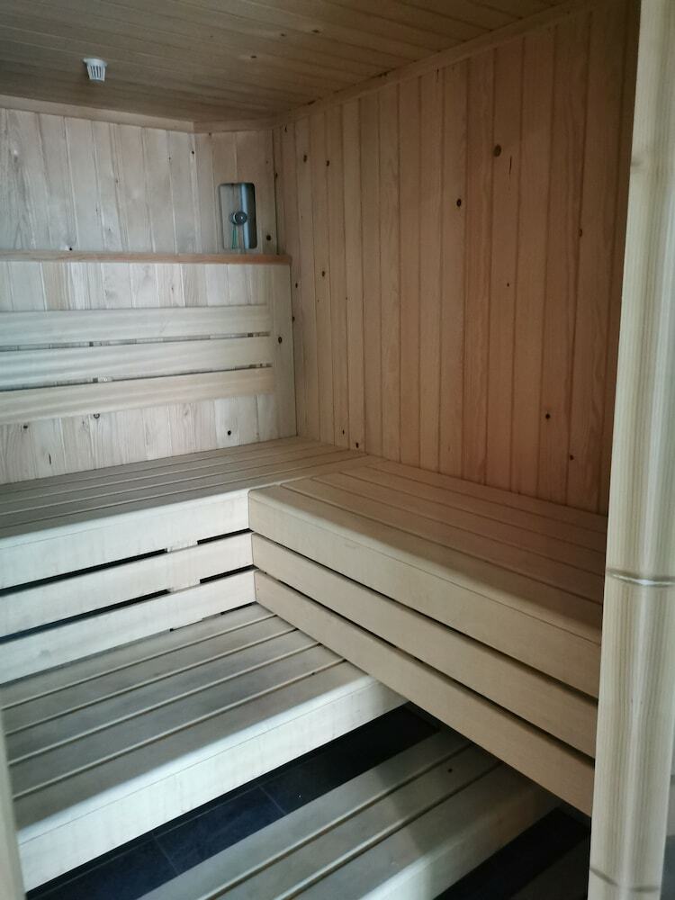 Hotel Petit Palau S�lo Adultos