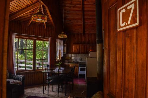 Albergue Hostal Y Caba�as Los �irres