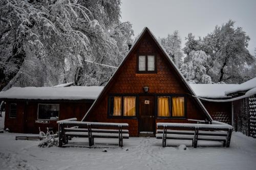Albergue Hostal Y Caba�as Los �irres