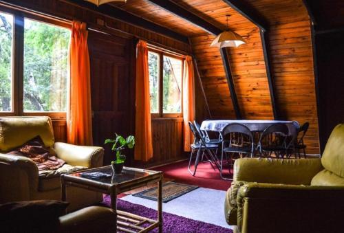 Albergue Hostal Y Caba�as Los �irres