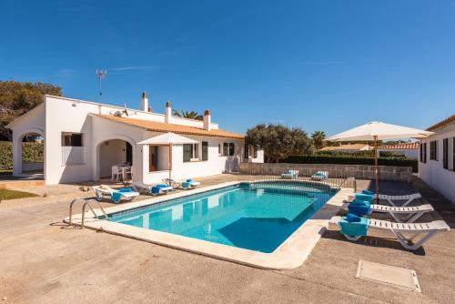 Apartamento Apto J, Calan Brut