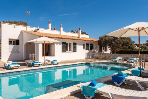 Apartamento Apto J, Calan Brut