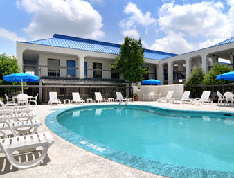 Hotel Baymont Inn And Suites Macon