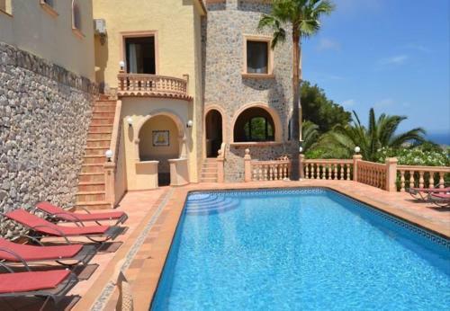 Xabia Chalet Sleeps 8 Pool