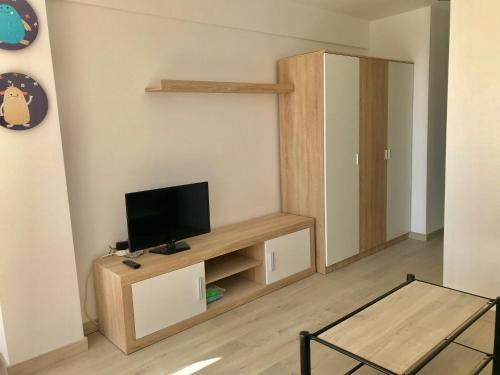 Modern Apartment In Av Mediterraneo