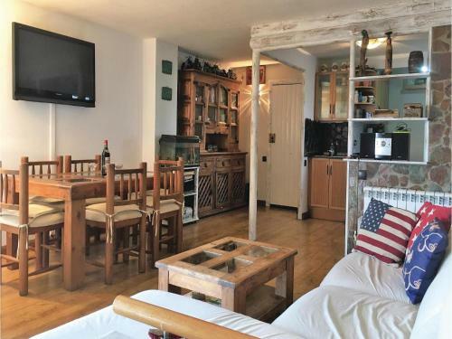 Three-bedroom Apartment In Cabrera De Mar
