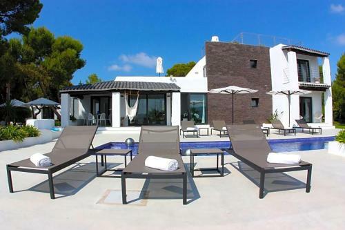 Cala Bassa Villa Sleeps 12 Pool Air Con