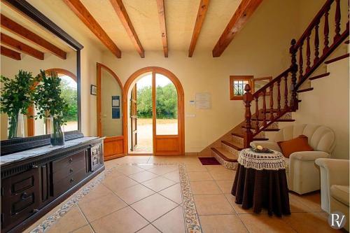 Cas Concos Villa Sleeps 11 Pool Air Con