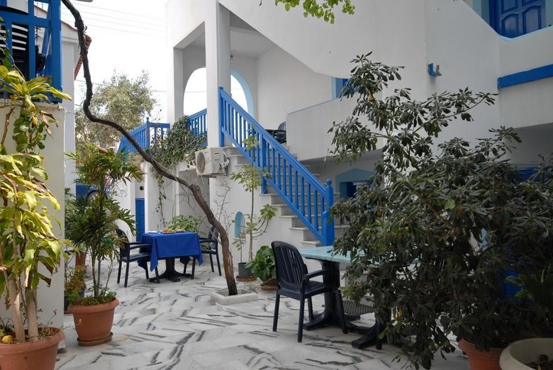Hotel Barbouni