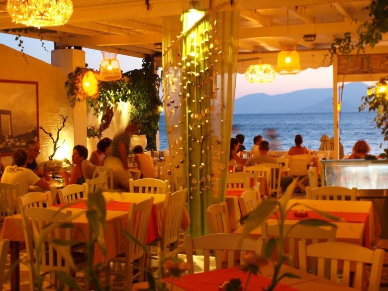 Hotel Iria Beach Art