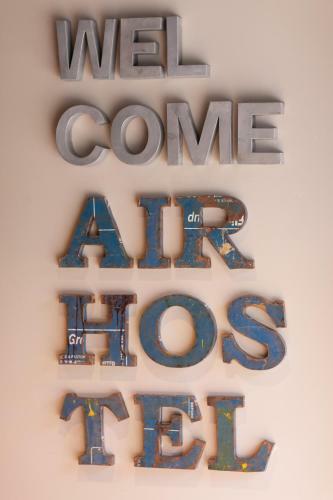 Airhostel Barcelona Airport 24h
