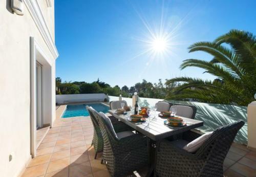 Fanadix Villa Sleeps 10 Pool