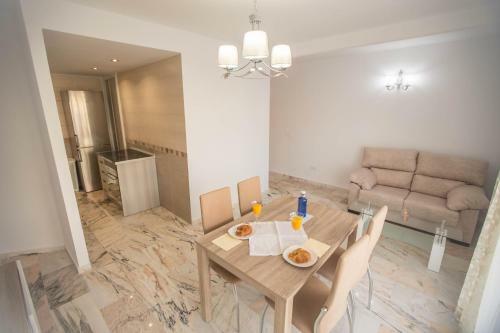 Apartamento Deluxe En Fuengirola Cerca de La Playa