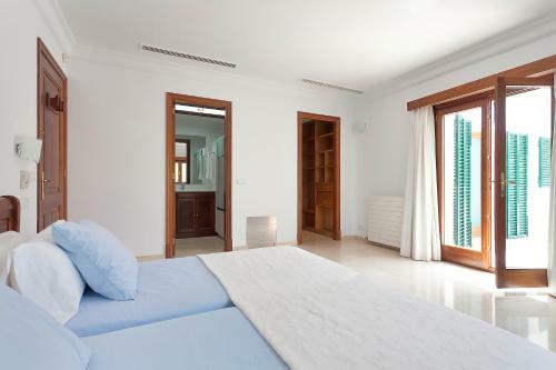 Villa Ses Gerres Beach House