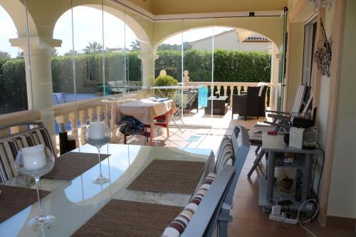 Chalet Con Piscina Para 6 - Turistika