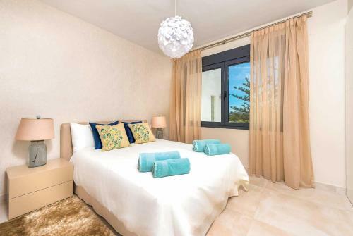 La Cala De Mijas Villa Sleeps 11 Air Con Wifi