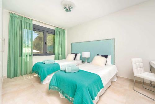 La Cala De Mijas Villa Sleeps 11 Air Con Wifi