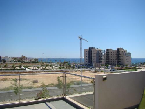 Top Floor Apartment By The Sea