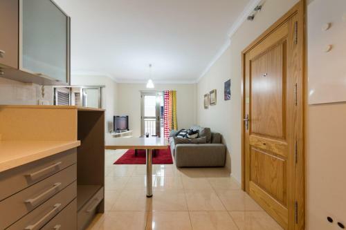 Pineda Apartments