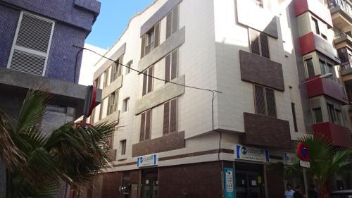 Pineda Apartments