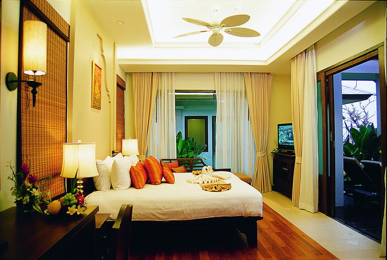 Hotel Ravindra Beach Resort And Spa