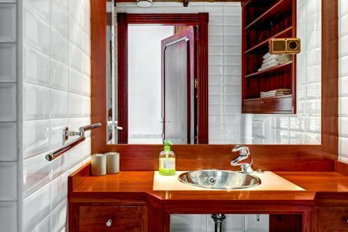 Two-bedroom Apartment With Terrace Pastor