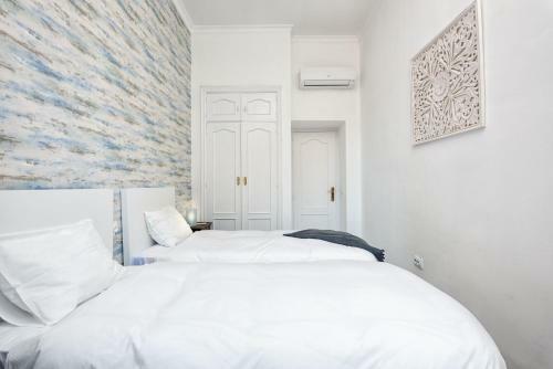 Three-bedroom Apartment Flamenco