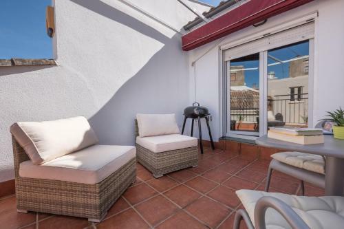 One-bedroom Apartment With Terrace Tina