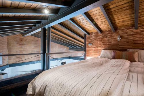 One-bedroom Apartment With Terrace Tina