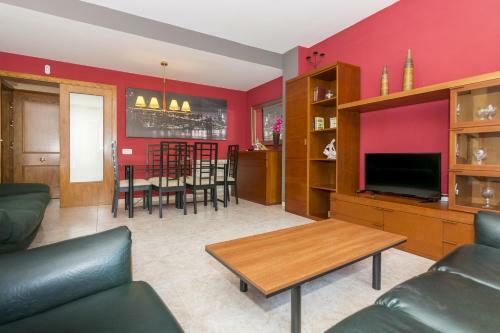 Homeholidaysrentals Coral