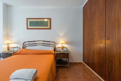 Ref. 190. Apart. Avenida