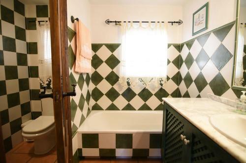 Casitas Select - Villa Abajo In Mijas