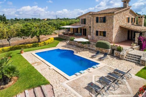 Muro Villa Sleeps 7 Pool Wifi