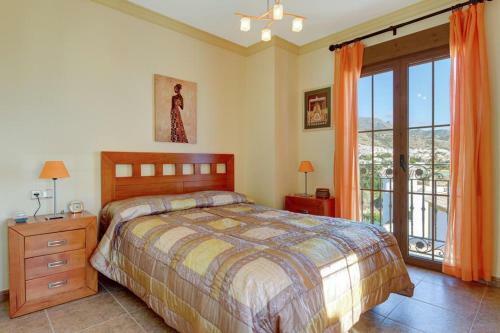 Nerja Villa Sleeps 8 Pool Air Con Wifi