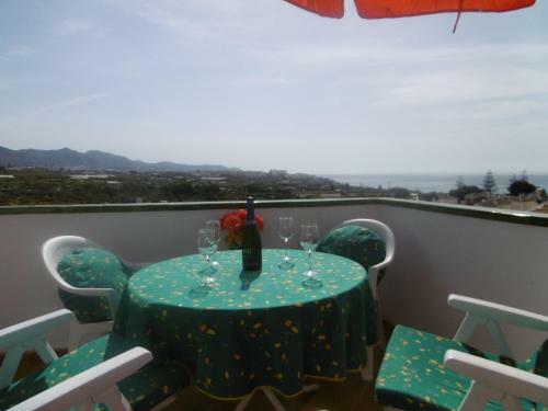Tropicana Apartment