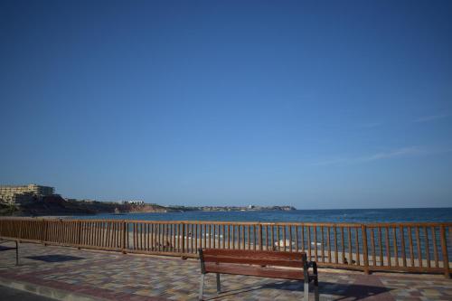 Casa Con Piscina Privada En Montemar de Dehesa de Campoamor Mm 024