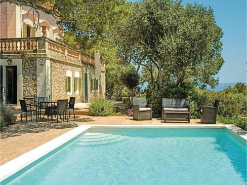 Six-bedroom Holiday Home In Palma de Mallorca