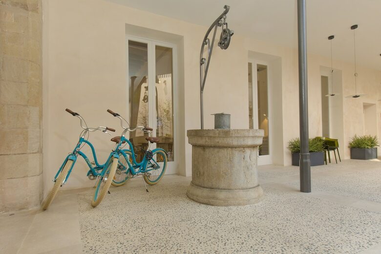 Hotel Icon Roset� By Petit Palace