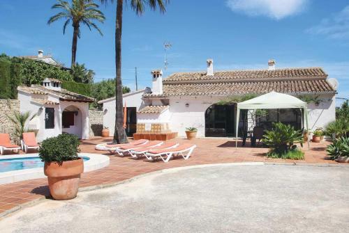 Paratella Villa Sleeps 7 Wifi