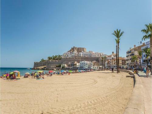 Four-bedroom Holiday Home In Peniscola