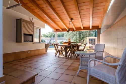 Pineda De Mar Villa Sleeps 6 Pool Air Con Wifi